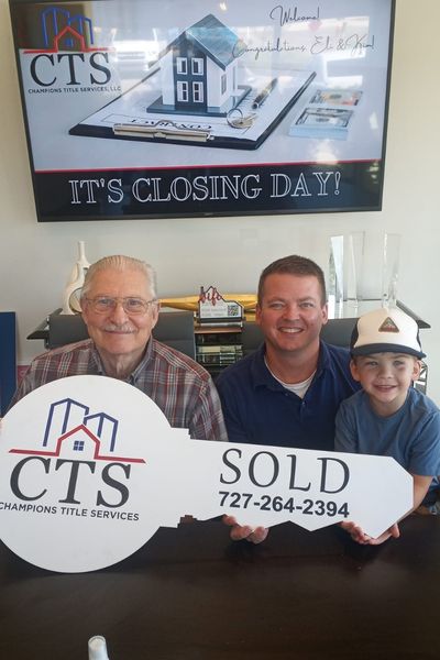 Trinity FL Realtor Keith Mathiasmeeting with homeowner ready to sell their home